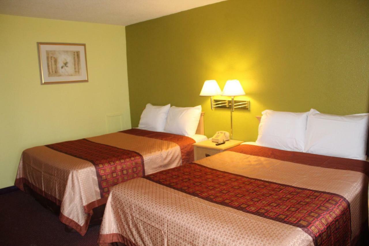 Hutchinson Inn Kültér fotó